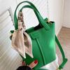 Premium mobile phone bag women's fashion versatile new dishes handbag texture messenger bag bucket bag