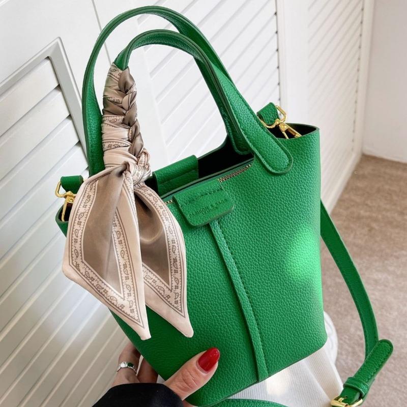 Premium Mobile Phone Bag Women's Fashion Versatile New Dishes Handbag Texture Messenger Bag Bucket Bag