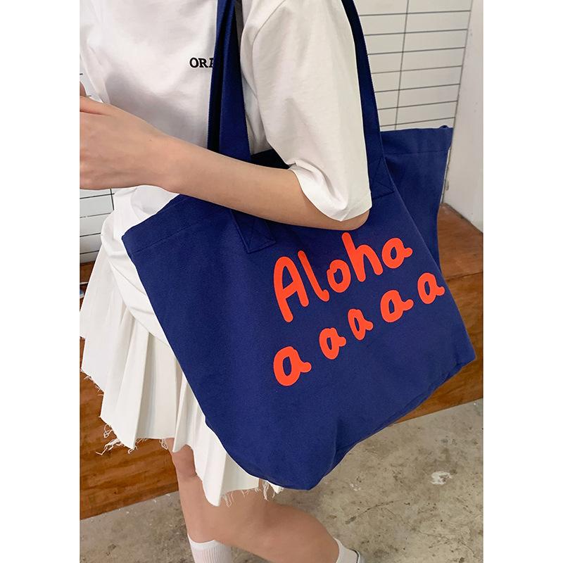 

Повседневная холщовая сумка Большая вместимость Сумка подмышку Женская Новая сумка-тоут с принтом алфавита Студенческая сумка для занятий