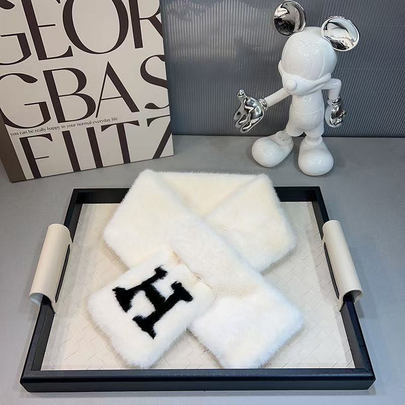 Camellia imitation rabbit fur scarf 23 winter fashionable and elegant women's warm neck cover neck protection small fragrant wind scarf