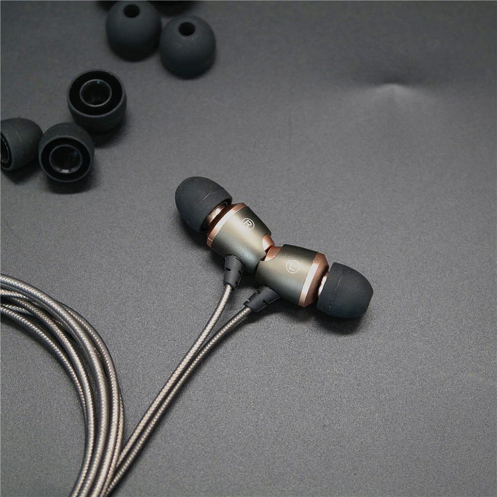 12PCS   6 Pairs Replacement Earbuds Ear Tips Ear Buds Silicone Tips for In Ear Headphones 3 Sizes Small Medium Large