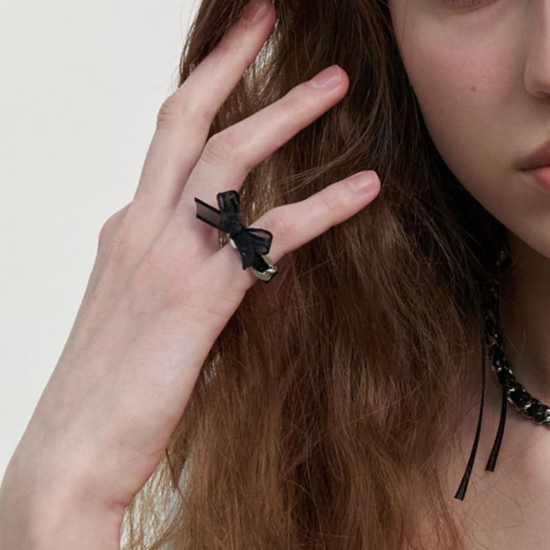 LOVE ME MONSTER Sheer Cute Ribbon Chain Ring (L241MRI070)
