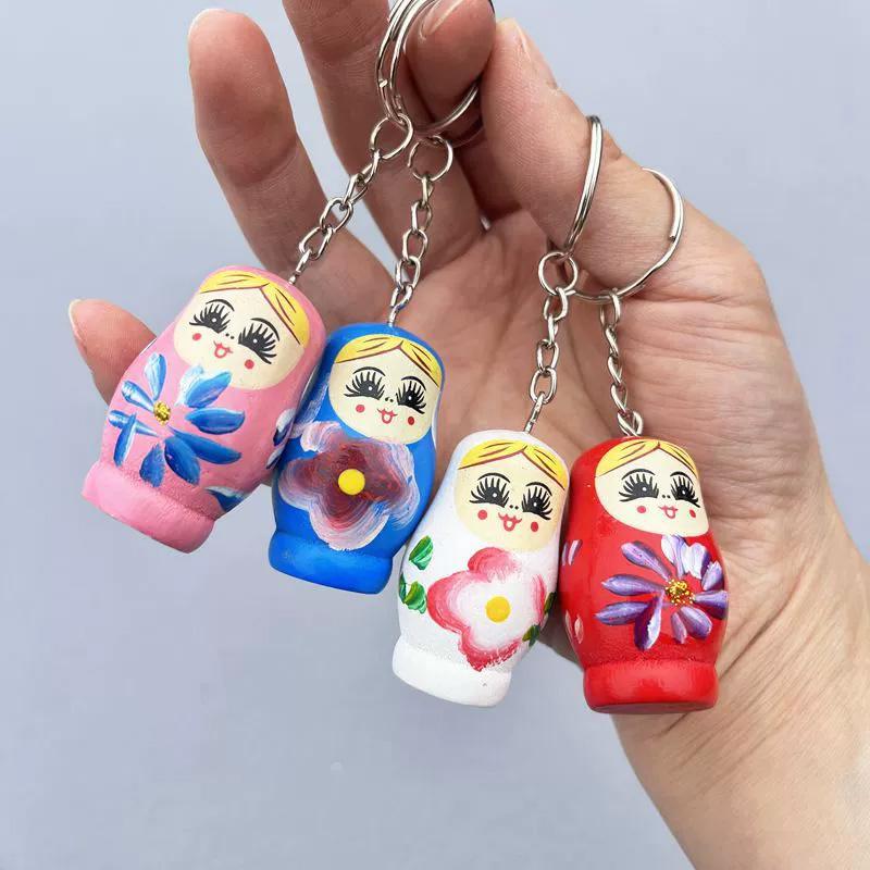 1 Stück Schlüsselringe Zufällige Farbe Schlüsselanhänger Schöner Hängender Holzanhänger Matroschka Puppen Schlüsselhalter