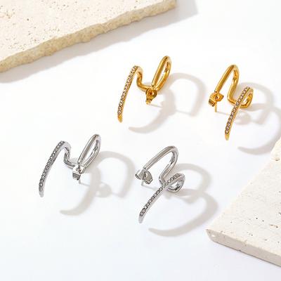 Diamantbesetzte unregelmäßige Ohrringe aus Edelstahl, hochwertiger, leichter Luxus-Stil, vergoldet mit 18 Karat Trend-Ohrschmuck für Damen