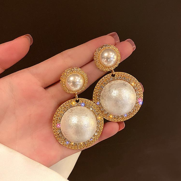 Needle Fashion Personality New Big Pearl Earrings Korean Tide European and American Big Earrings Temperament Exaggerated