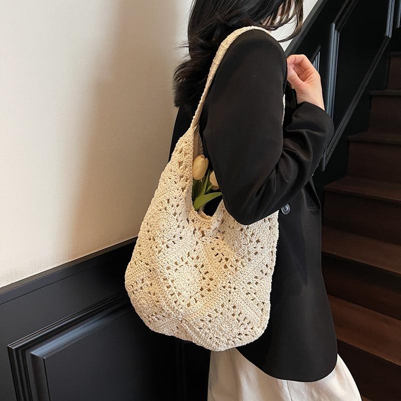 Large capacity woven bag women's summer new shoulder bag commuter bucket bag seaside vacation beach bag