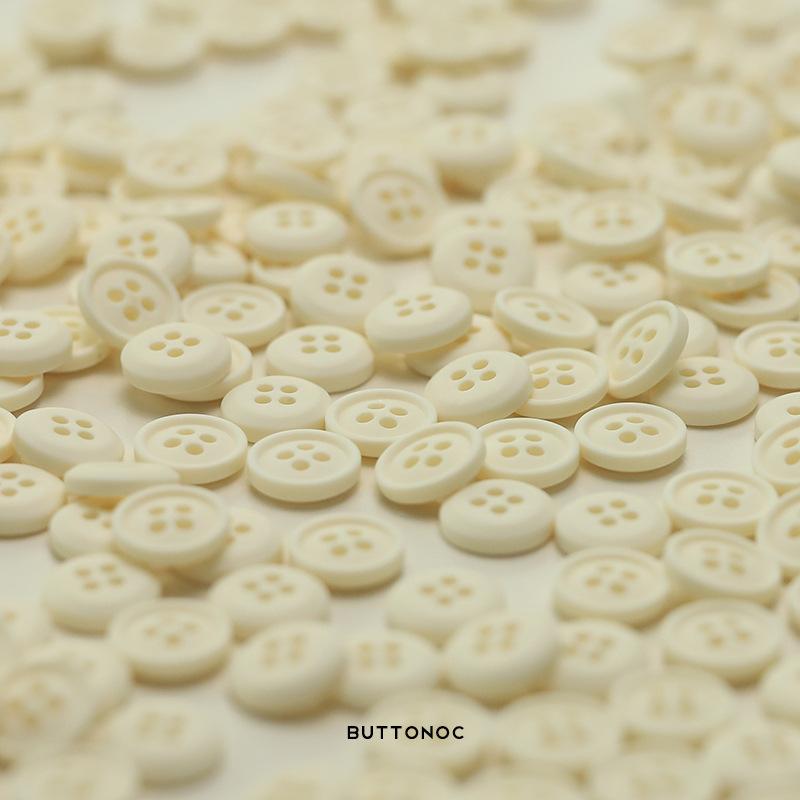 White Resin Four-Eye Button Top Knitted Cardigan Sleeve Collar Button Shirt Sweater Accessory Button