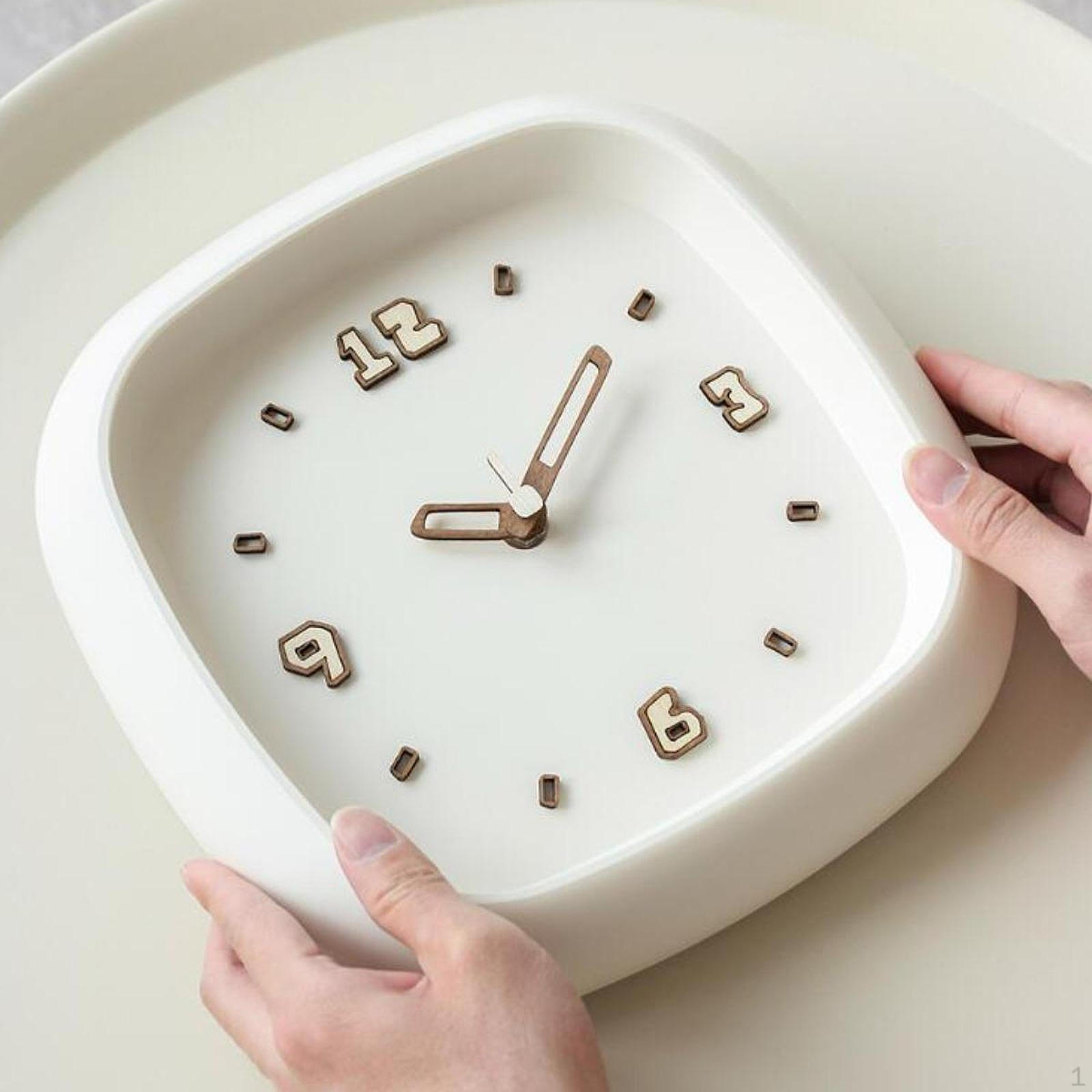 

25cm Wall Hanging Clock Decorative Clocks for Study Room Cafe Bar бежевий