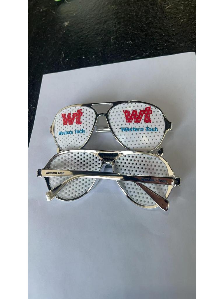 Hot-Selling Pinhole Rice Nail Glasses for Improved Vision