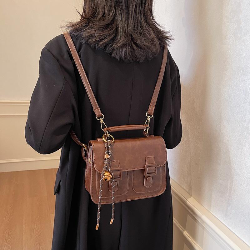 Retro Versatile Messenger Bag Women's Autumn and Winter 2025 New High-end Cambridge Bag French Niche Portable Small Square Bag