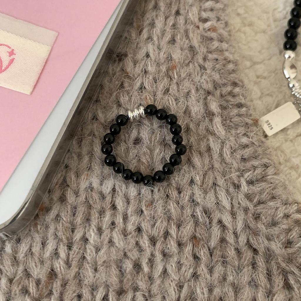 Black Adjustable Versatile Agate Ring For Women With A Touch Of Vintage Charm
