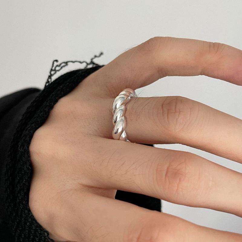 

BF CLUB 925 Sterling Rings for Women Big Black Heart Fashion Geometric Vintage Handmade Irregular Ring Party Gifts resizable