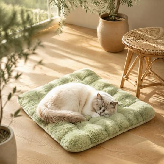 Comfortable Sleeping Rug for Dogs Faux Fur Pet Mat, Soft Warm Cat Pad with Non-slip Bottom, Winter Self-Warming Fuzzy Cozy Mat Bed Cats, Machine
