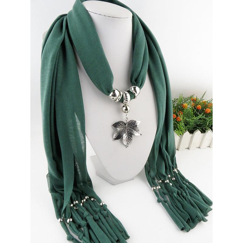Eleganter Polyester-Infinity-Schal mit Blattanhänger & Quasten – Damen Modischer einfarbiger Halswickel