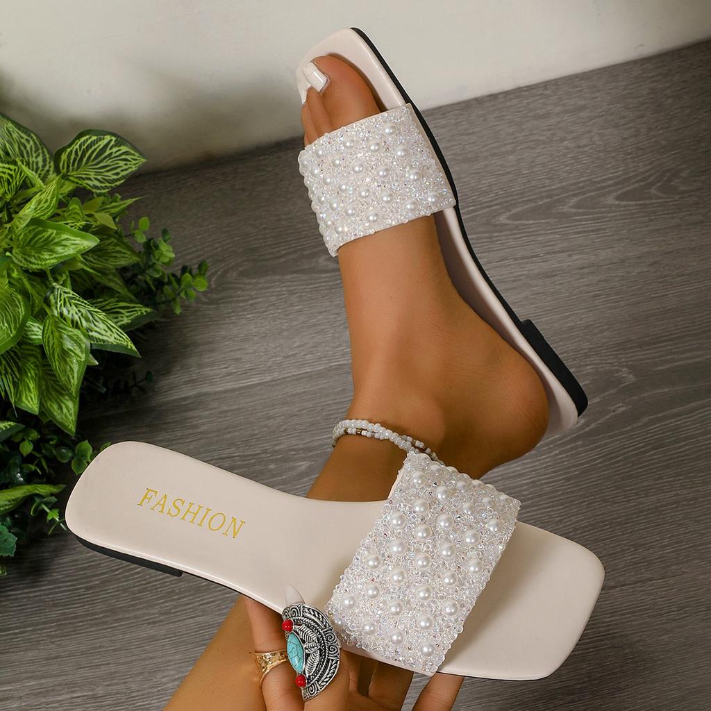 2025 new fashion pearl flat-bottomed slippers women's low-heeled outer wear beach cool slippers summer casual open-toed slippers