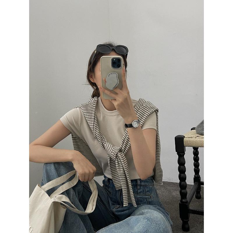 

Тонкая однотонная футболка с короткими рукавами и круглым вырезом L 6 days delivery