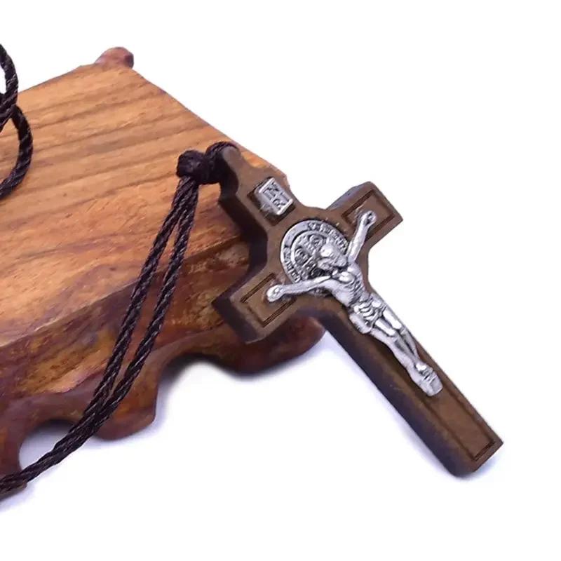 Collana Croce di Gesù Retro Ciondolo Legno Metallo Gioielli Uomo Donna Cattolico Religioso Cristiano Fascino Regalo