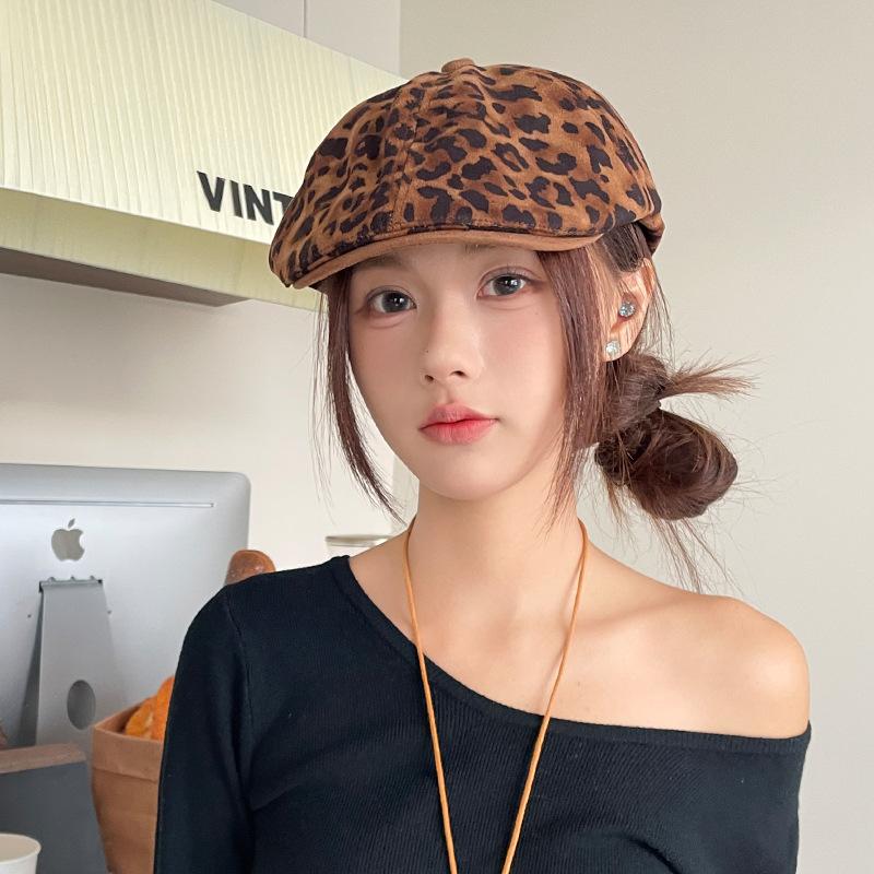 Korean Leopard Print Suede Forward Hat Women's American Retro Large Head Beret Autumn and Winter Face Small Duck Tongue Hat