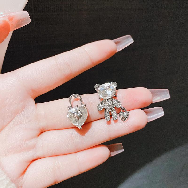 New Bear Love Zircon Stud Earrings Fashion Sense Ab Asymmetric Niche Earrings Versatile Earrings