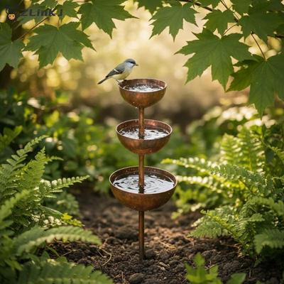 Metallpflanzenstütze Gartendekoration 3-stufige Wasserschalen Pfahl für einzigartige Außendekoration und Pflanzgefäß-Akzente