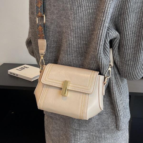 High Sense Small Bag Women 2025 New Trendy Shoulder Messenger Bag Fashion Versatile Internet Celebrity Autumn Women Chain Bag