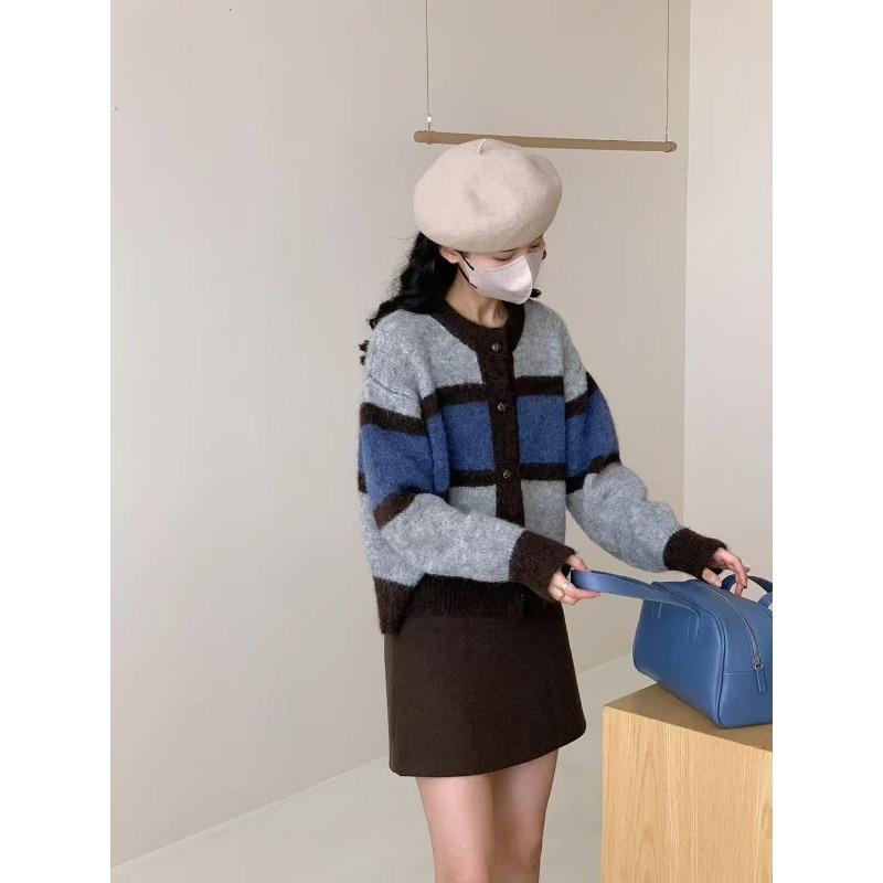 Retro contrasting striped plush soft waxy knitted cardigan women's autumn and winter age-reducing short retro coat
