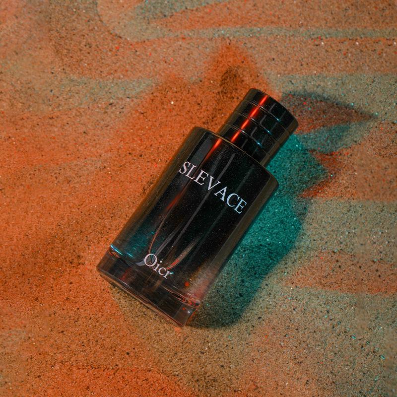 Wild Charm Men's Cologne 100ml - Long-lasting, Light Woody Fragrance, Ideal for Urban Sophistication.