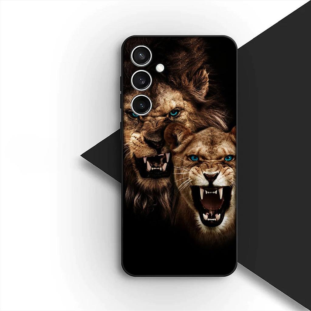 Casing for Motorola Moto G55 G45 G75 G85 G35 Edge 50 30 Fusion 40 NEO Ultra Pro Phone Cover Soft Case Lion Stalking Wolf Art
