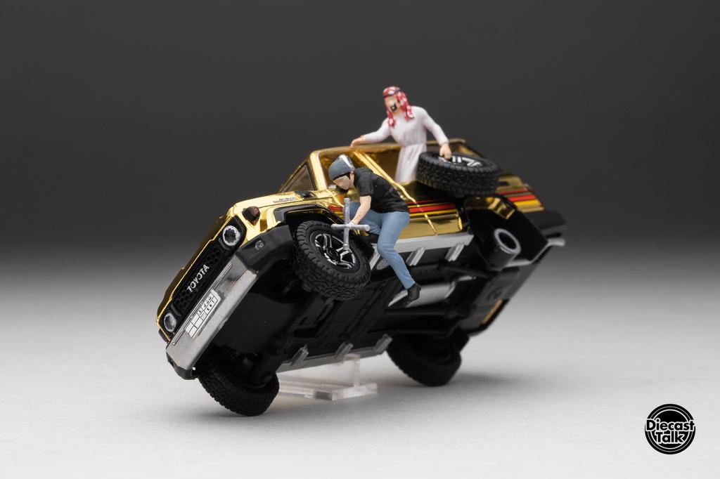 FREESTYLE GCD Scale Toyota Land Cruiser 70 Arab Spec Gold Edition DiecastTalk Custom Finished Model DTGSPC8 1/64