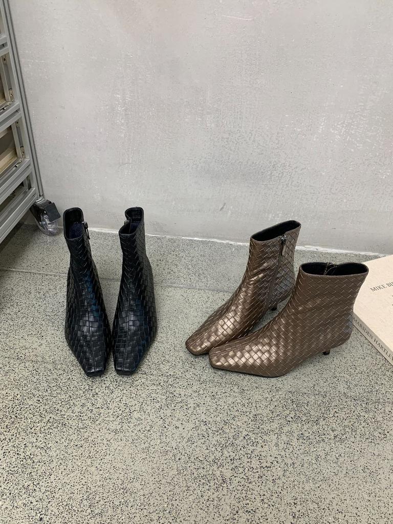 British style woven pointed-toed thin-heeled fashion boots bare boots 2025 autumn and winter new thin square-toed short boots women