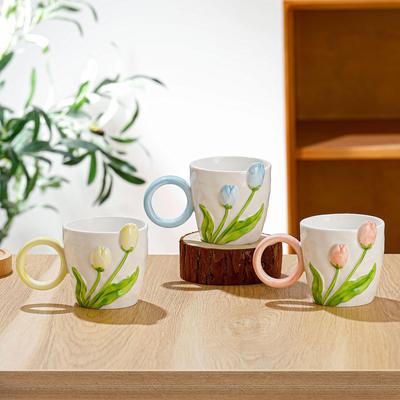 Kreative Relief-Tulpentasse, hochwertige Keramiktasse, für das Home Office, Wassertasse, Kaffeetasse, Geschenktasse