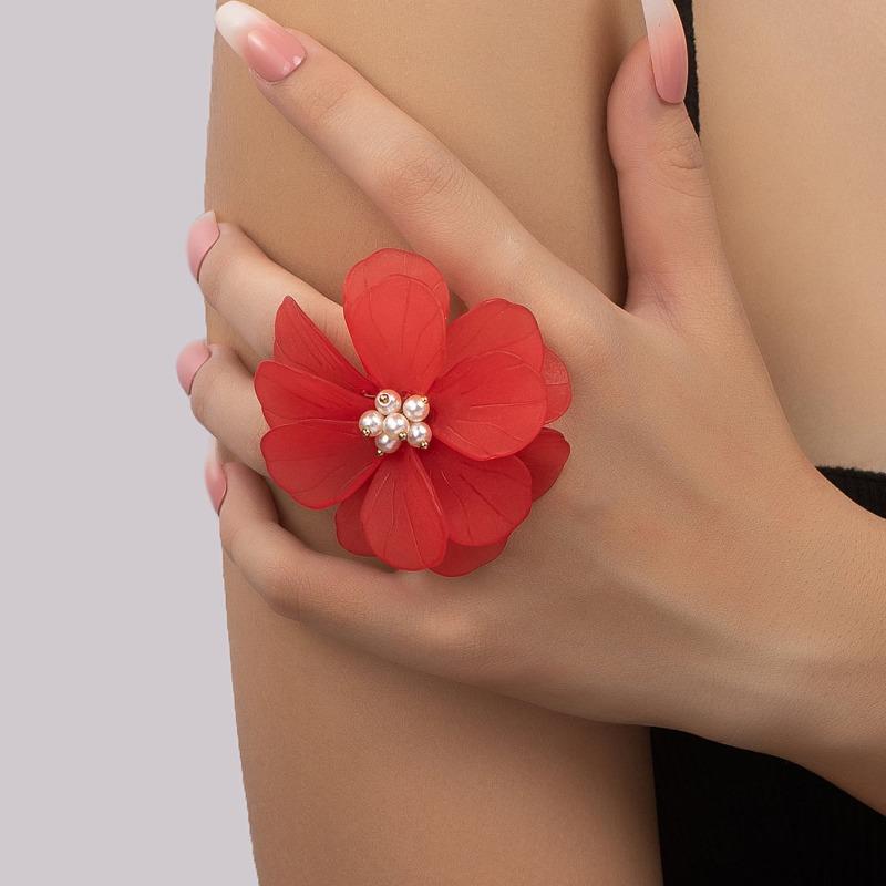 Маленькие серьги темперамент женский дизайн цветок ретро роза простые и универсальные высококачественное кольцо камелия женщина