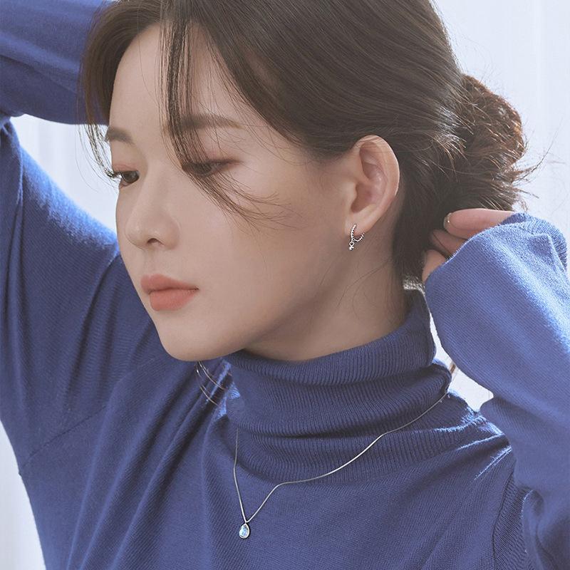 Short Small Earrings, Women'S Fashionable And Simple Student Commuting Single Beanie Small Round Bead Ear Buckle Earrings