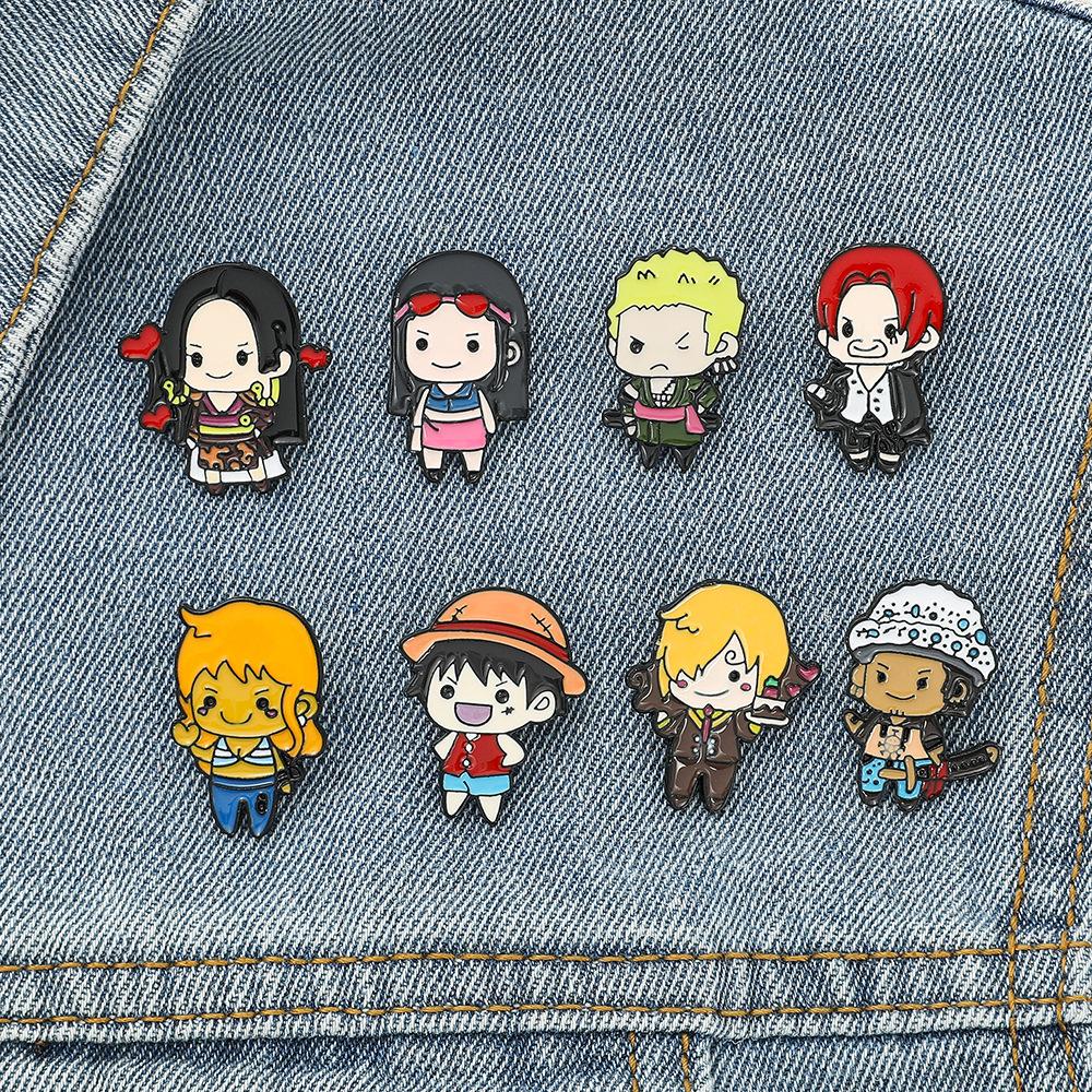 Q Version ONE PIECE Peripheral Luffy Metal Brooch Animation King of Navigation Sauron Choppa Two-dimensional Cute Badge