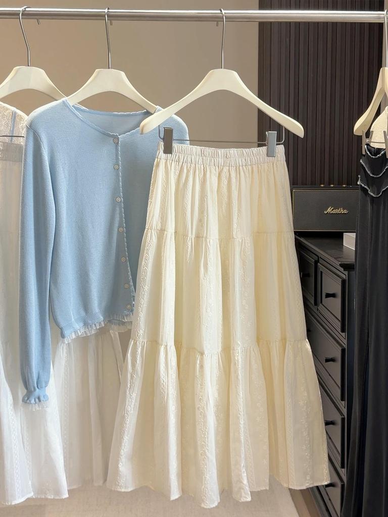 Elegant French White Embroidered Jacquard Skirt - Women's High-Waisted Slim-Fit Spring Skirt