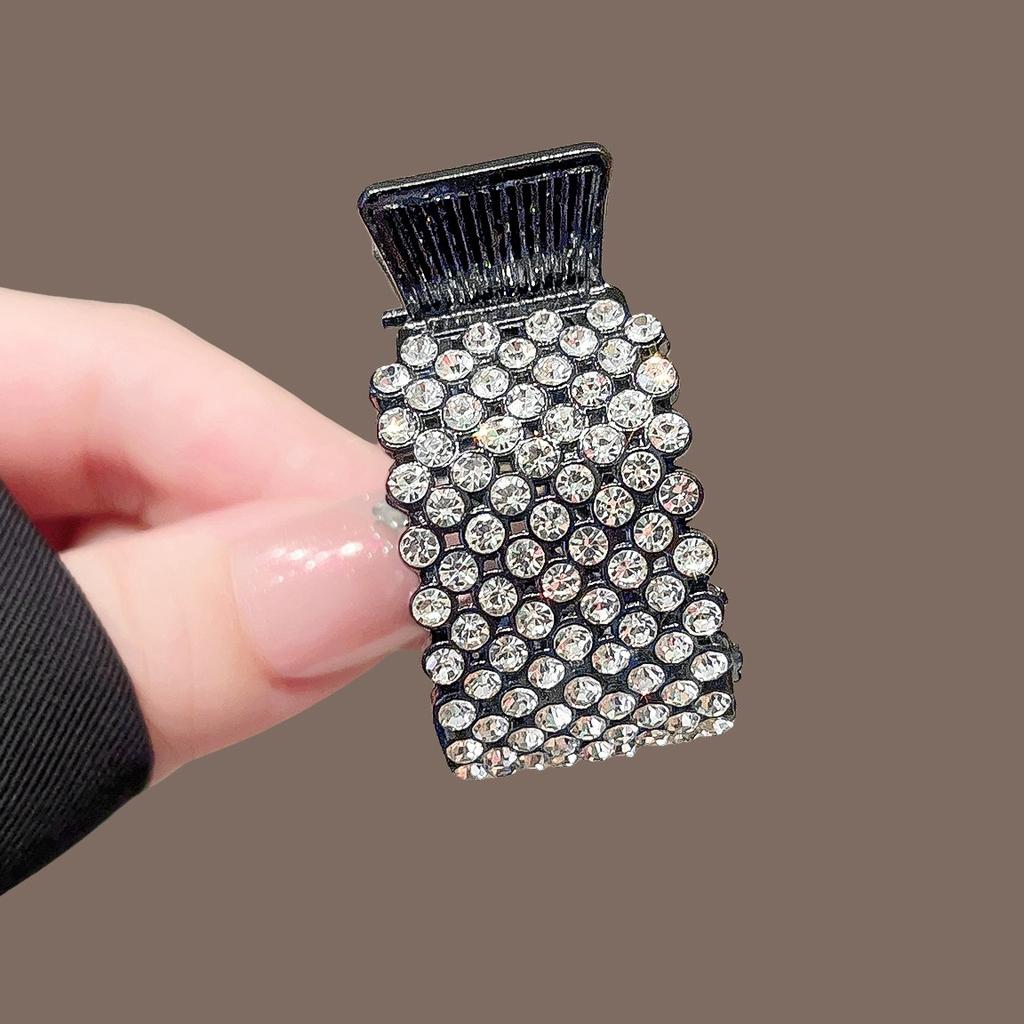 Hoher Pferdeschwanz Voll Diamant Metall Griffklammer Glänzender Diamant Flauschige Haarwurzeln Haifischklemme Party Licht Luxus High-End Haarspange