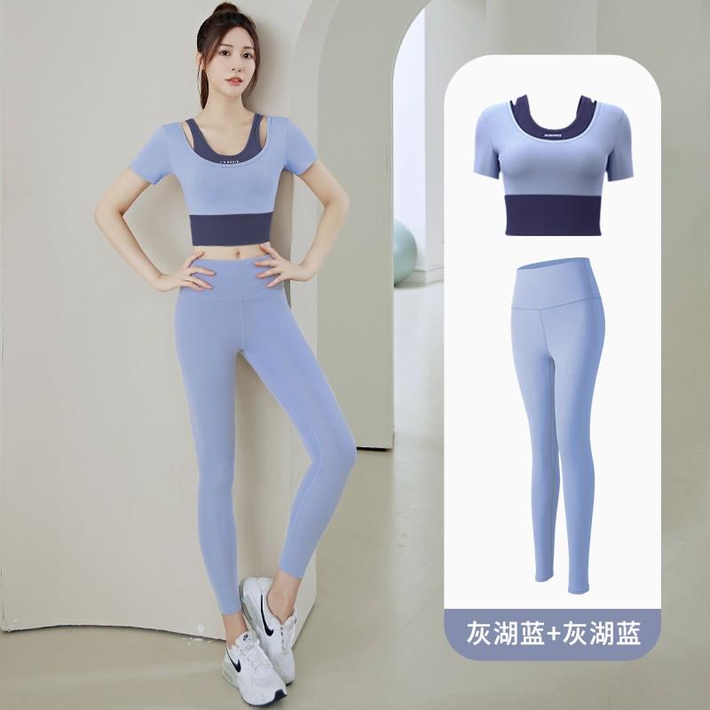 Womens Seamless Sports Set With Built-in Bra Padding Slim Fit Running Yoga Top Leggings Gym Fitness