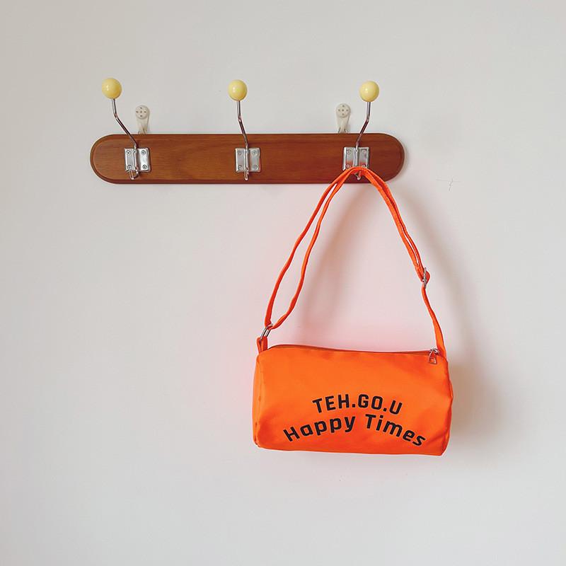 

Стильная корейская цилиндрическая сумка с принтом букв для модных мальчиков и девочек оранжевый