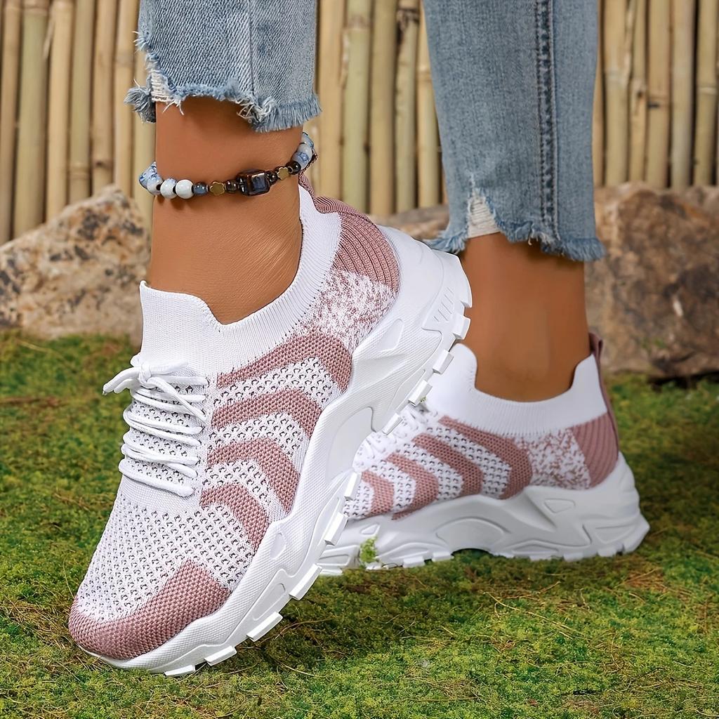 Spring/Summer Women's Fly Weaving Mesh Sports Shoes Thick Soled Lightweight Casual Shoes Running Shoes Student Shoes