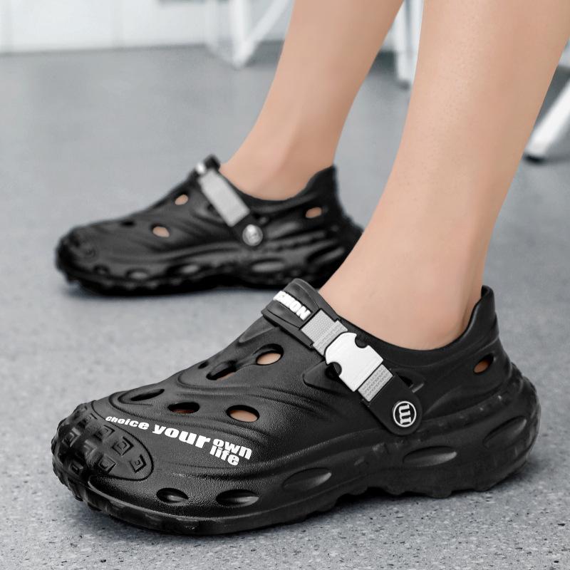 New slippers hole shoes men's summer non-slip thick-soled wading can be wet and do not stink feet trendy