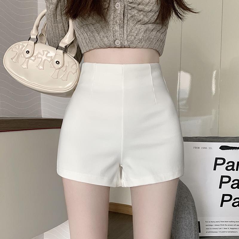 Women's High-Waist Slimming Black Shorts for Spring/Summer 2024 - Petite Fit