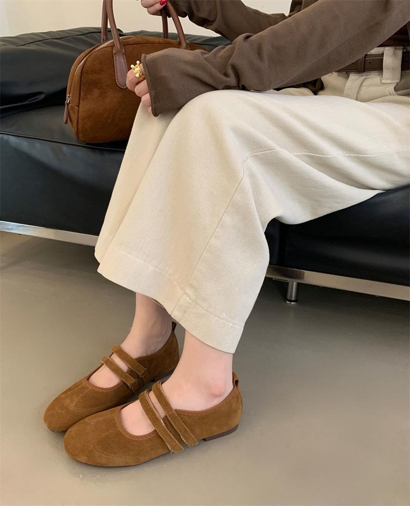 Retro Mary Jane shoes women's 2025 new Korean version comfortable simple versatile Velcro flat single shoes women's shoes