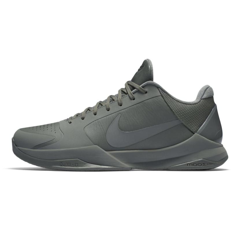 

Nike Kobe 5 Black Mamba Collection Fade To Black Nike 869454-006 42