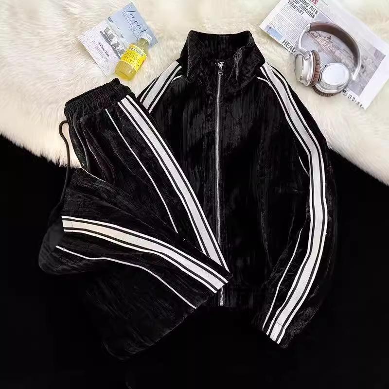 Jesienna Stylowa Bluza w Paski ze Złotego Weluru Dwuczęściowy Sportowy Garnitur dla Par dla Mężczyzn