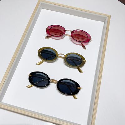 Retro Oval Sunglasses UV Protection Driving Women Sunglasses Trendy Fashion Beachwear Small Frame Sunglasses for Women & Men