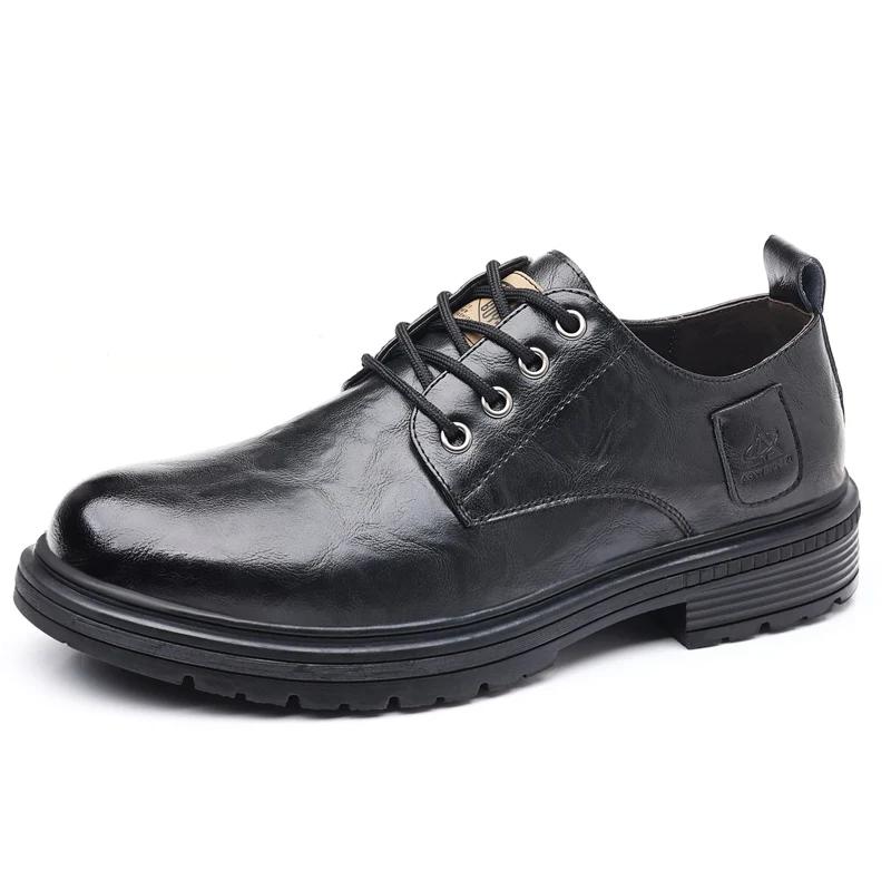 Scarpe da uomo nuove traspiranti Scarpe in pelle impermeabile nere Scarpe da ginnastica moda versatili con suola spessa Comfort casual Scarpe da skate da uomo