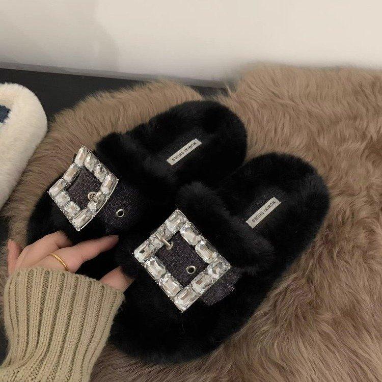 Doppelreihige flache Sohle Zuhause dicke Sohle Plüsch Oberbekleidung weiße flauschige Pantoffeln Damen Herbst und Winter neue Ein-Wort-Pantoffeln Tide