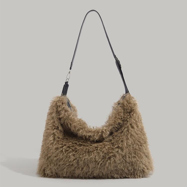 

Зимняя новая плюшевая сумка большой вместимости женская модная сумка через плечо нишевая простая пушистая сумка под мышкой трендовый бренд хаки