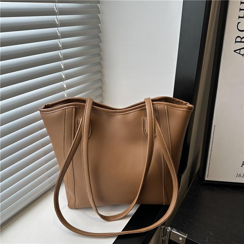 

Премиальная большая сумка 2025 новая модная однотонная сумка через плечо женская сумка-тоут большой вместимости рабочая сумка для поездок коричневый