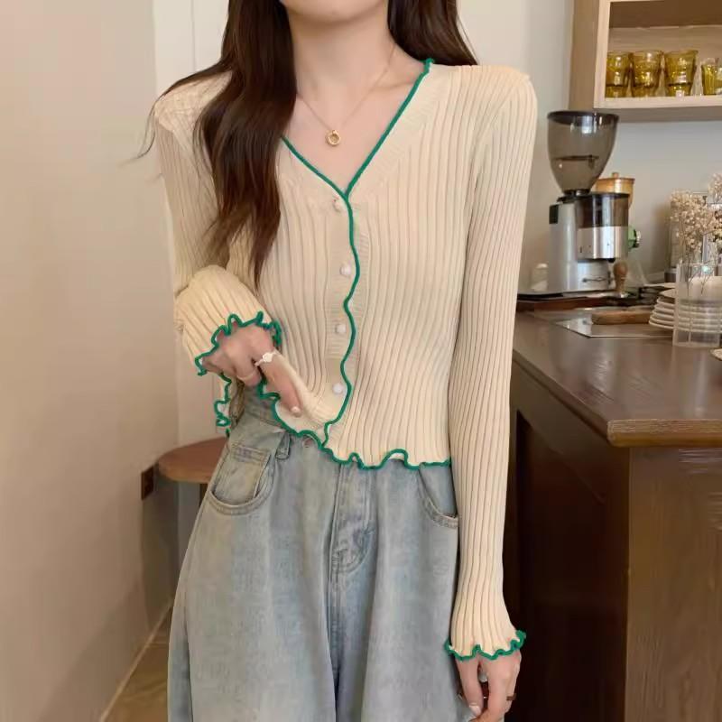 Fashionable and Fresh V-neck Elegant Ladies Knitted Sweater Bottoming Shirt, Spring and Autumn New Long-sleeved Wooden Ear Cardigan Bottoming Top
